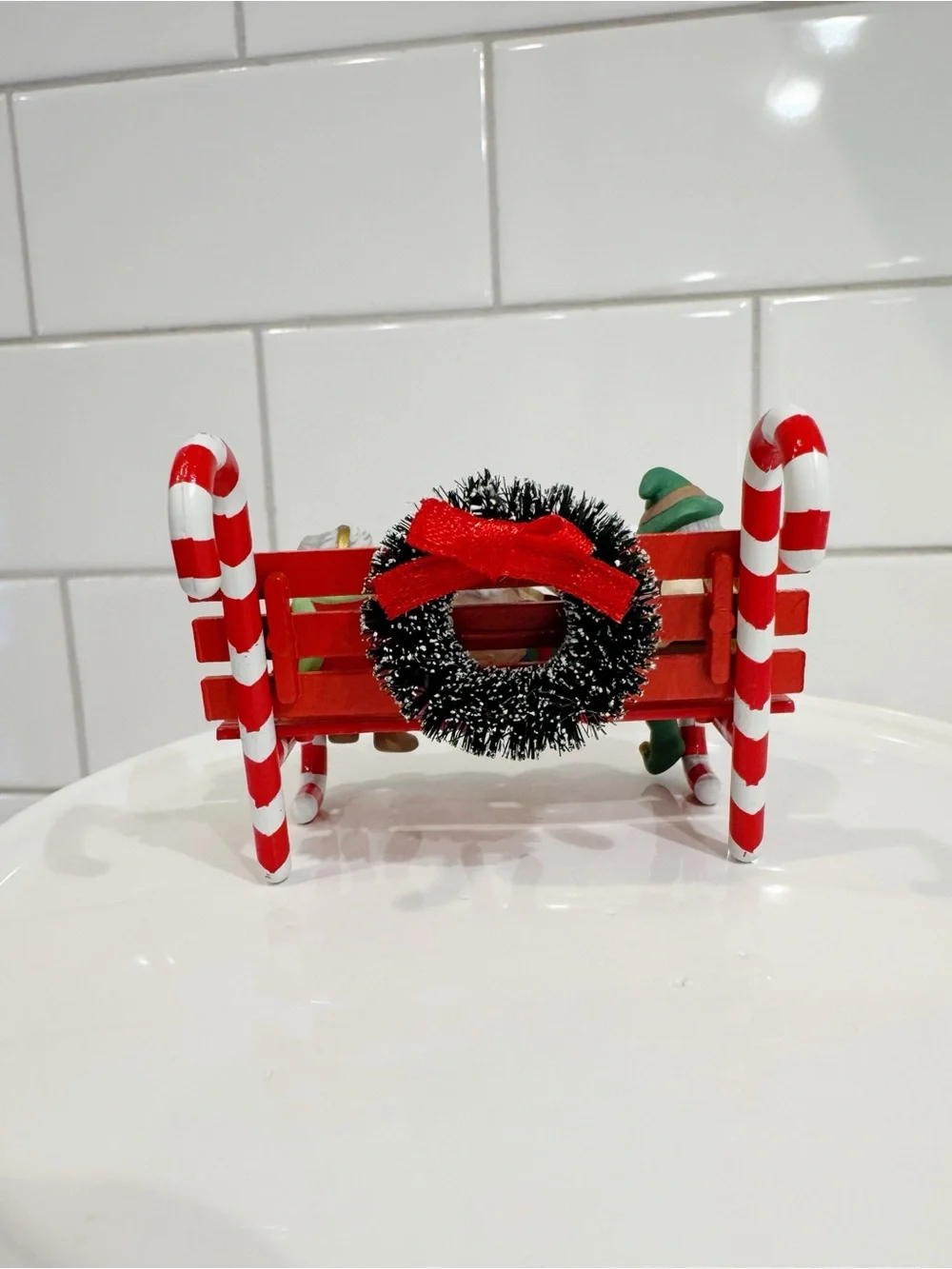 ❤️🎄❤️ Dept 56 | Elves Have A Seat & 2 Candy Cane Benches ❤️🎄❤️